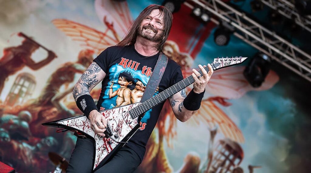 Exodus: "não comparo a banda com o que os outros estão fazendo. Nós só queremos pisotear todo mundo", diz Gary Holt