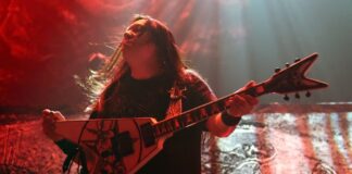 Testament todo o trabalho duro está feito. Algumas músicas sairão em abril ou maio, diz Eric Peterson sobre o novo álbum