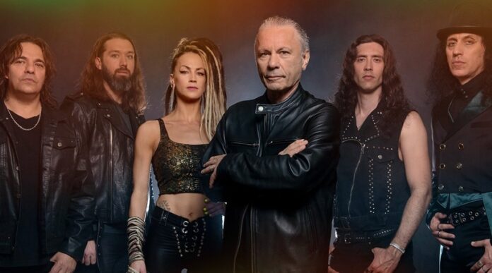 Bruce Dickinson manda recado aos fãs brasileiros estou voltando e vou chorar lágrimas do dragão com vocês!